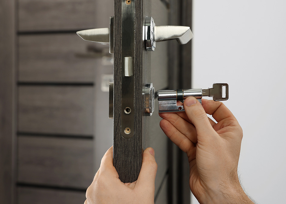 Door Lock Cylinder Install